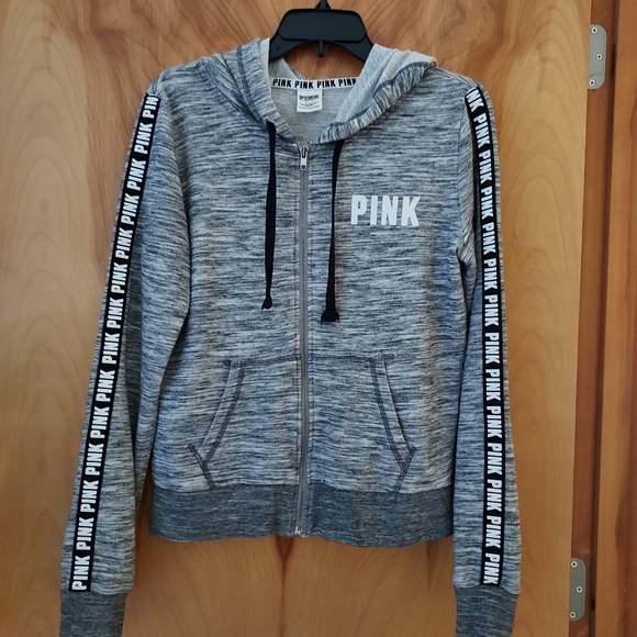 Pink brand hoodie - Picture 2 of 7